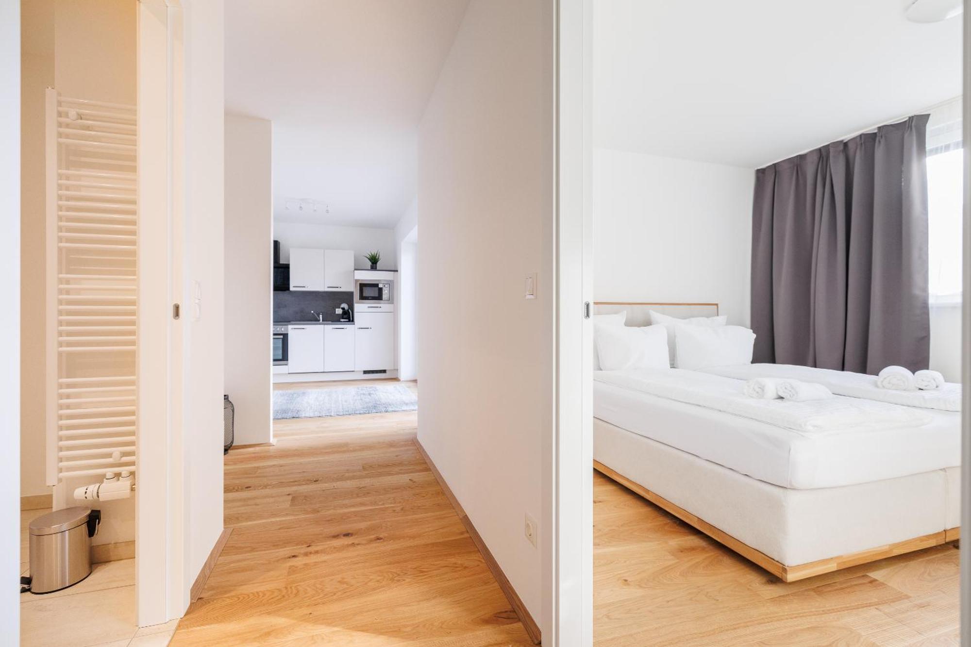Symphony Apartments 42 - Modern Loft With Terrace And Grill In Central Location Viena Exterior foto