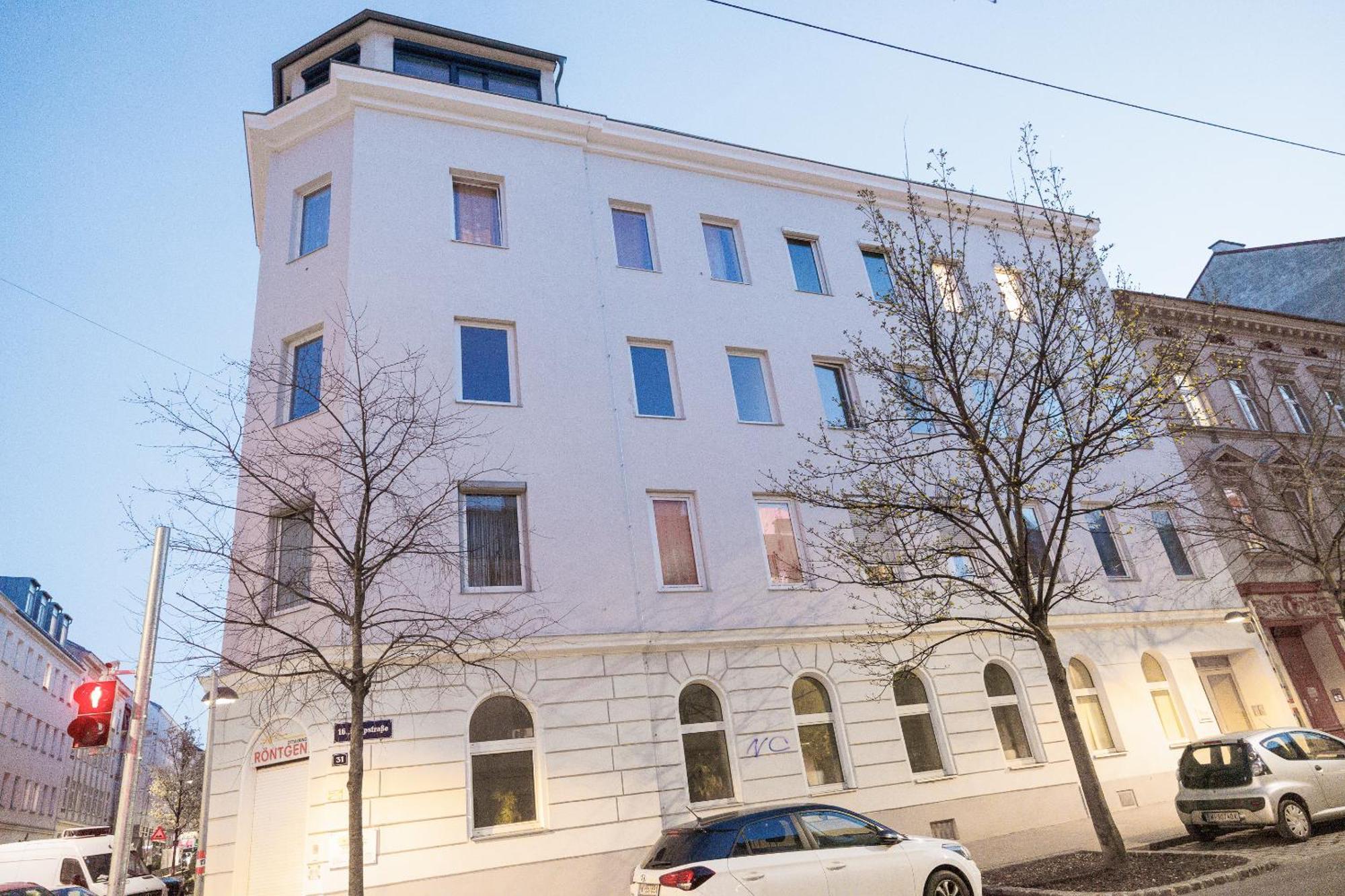 Symphony Apartments 42 - Modern Loft With Terrace And Grill In Central Location Viena Exterior foto